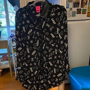 Torrid Black and White Graphic Shirt with Faux Leather Collar